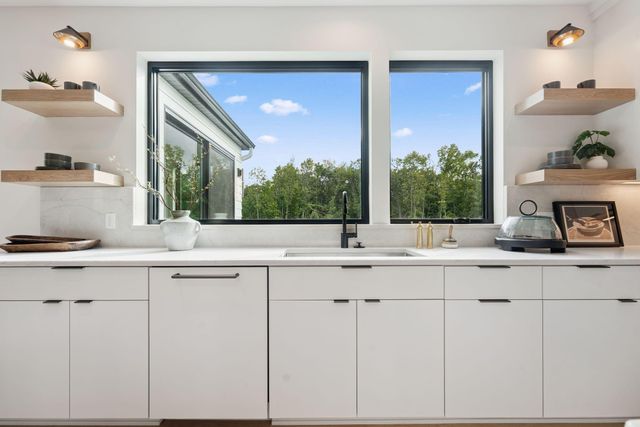 9602 Crestwood Terrace, Eden Prairie, MN 55347