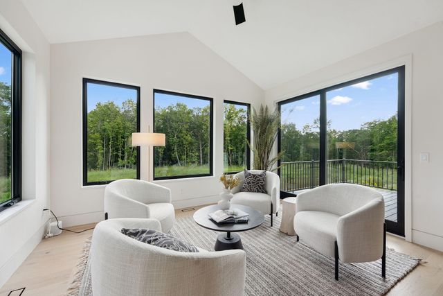 9602 Crestwood Terrace, Eden Prairie, MN 55347