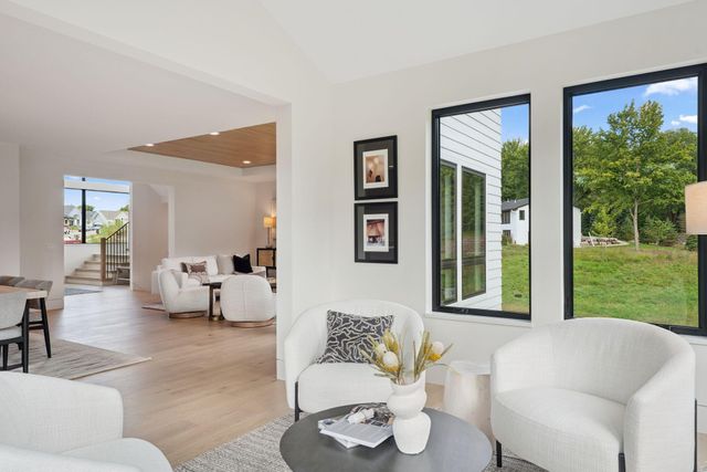 9602 Crestwood Terrace, Eden Prairie, MN 55347