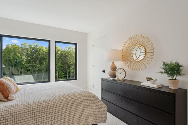 9602 Crestwood Terrace, Eden Prairie, MN 55347