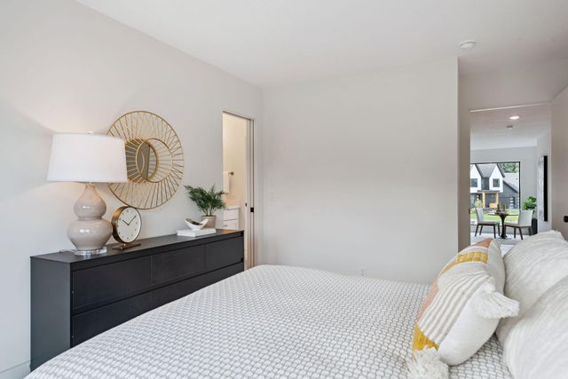 9602 Crestwood Terrace, Eden Prairie, MN 55347