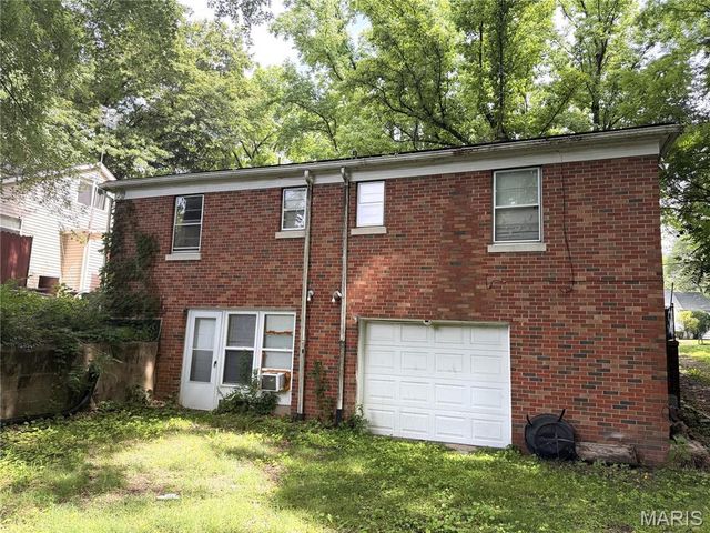 314 W H Street, Belleville, IL 62226