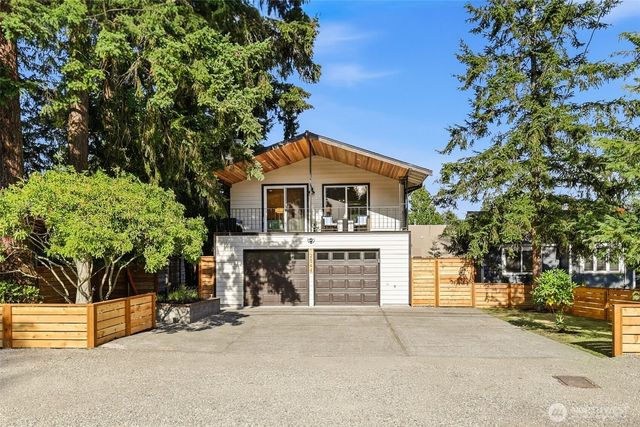 12544 25th Avenue NE, Seattle, WA 98125