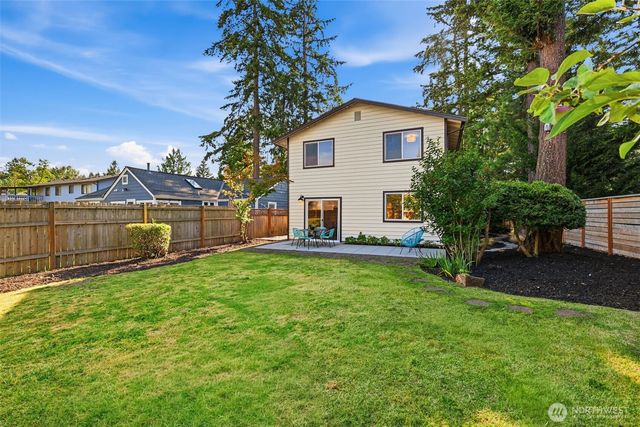 12544 25th Avenue NE, Seattle, WA 98125