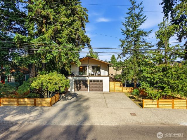 12544 25th Avenue NE, Seattle, WA 98125
