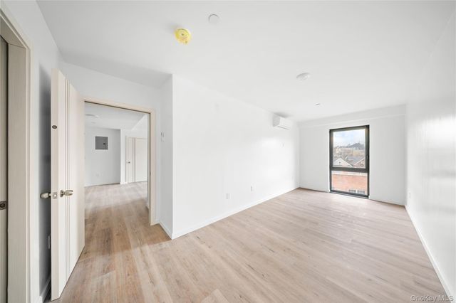 70-40 45 Avenue 7G, Elmhurst, NY 11373