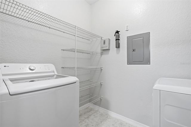 5511 LEGACY CRESCENT PLACE 204, Riverview, FL 33578