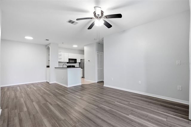 5511 LEGACY CRESCENT PLACE 204, Riverview, FL 33578