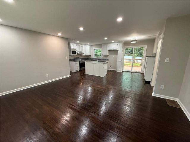 2943 Westbury Drive, Decatur, GA 30033