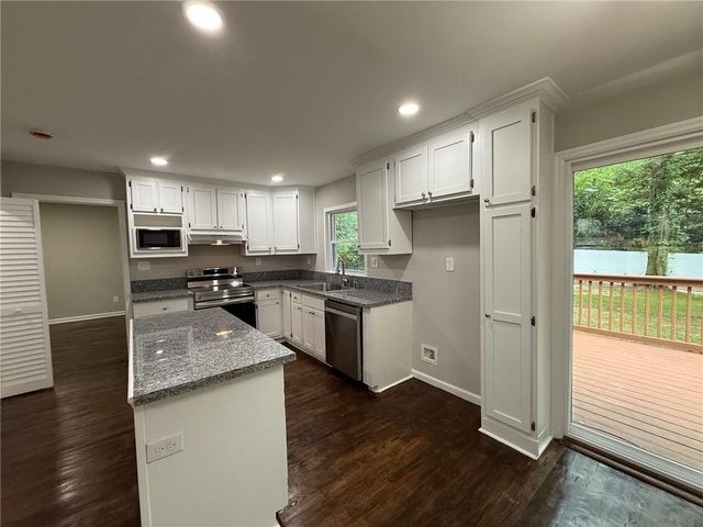 2943 Westbury Drive, Decatur, GA 30033