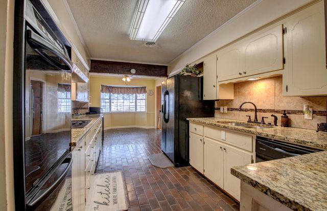 106 Pine Forest Lane, Fordyce, AR 71742