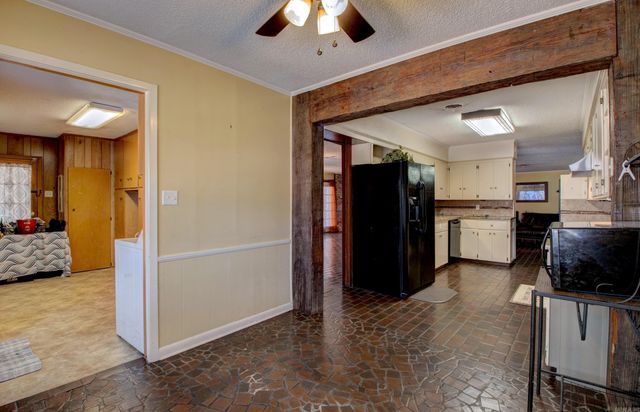 106 Pine Forest Lane, Fordyce, AR 71742