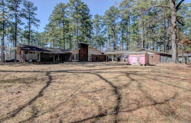106 Pine Forest Lane, Fordyce, AR 71742