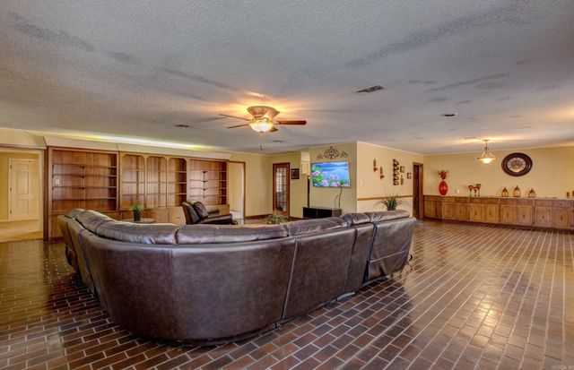 106 Pine Forest Lane, Fordyce, AR 71742