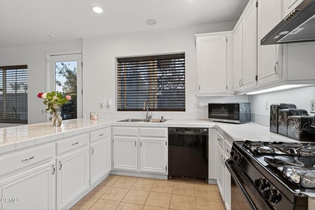 5170 Edgar Street, Oxnard, CA 93033