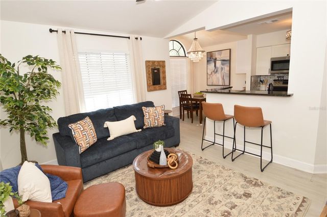 8714 MALLARD RESERVE DRIVE 201, Tampa, FL 33614