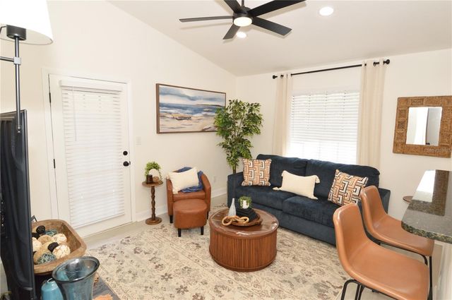 8714 MALLARD RESERVE DRIVE 201, Tampa, FL 33614