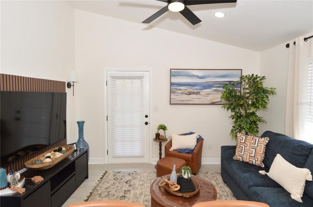 8714 MALLARD RESERVE DRIVE 201, Tampa, FL 33614