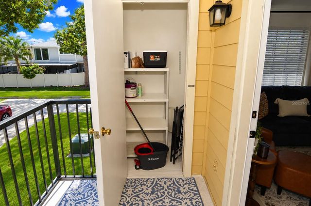 8714 MALLARD RESERVE DRIVE 201, Tampa, FL 33614