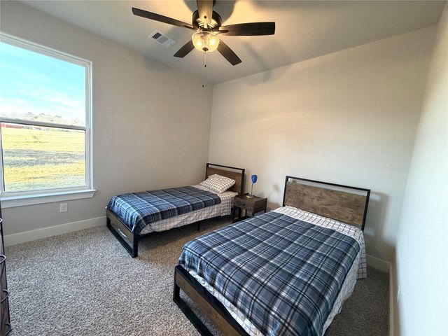 75 Oakridge S, Trinity, TX 75862