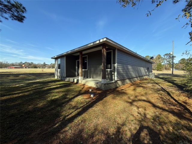 75 Oakridge S, Trinity, TX 75862