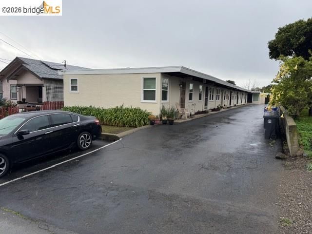 21447 Ocean View Dr, Hayward, CA 94541