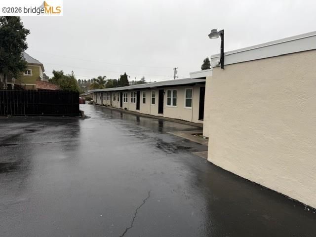 21447 Ocean View Dr, Hayward, CA 94541