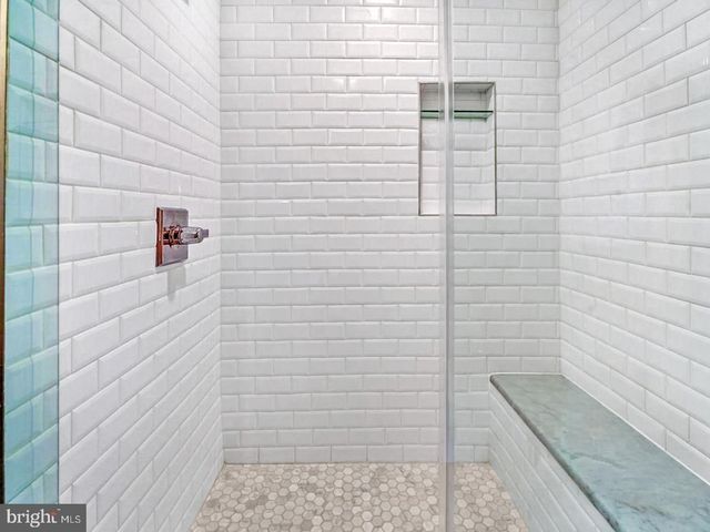 205 ROCK CREEK CHURCH RD NW, Washington, DC 20011