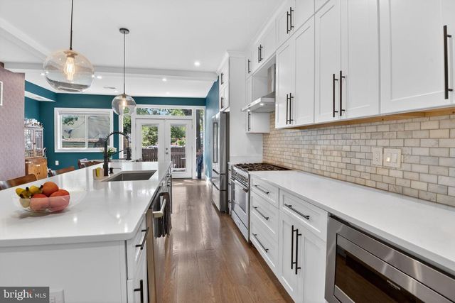 205 ROCK CREEK CHURCH RD NW, Washington, DC 20011