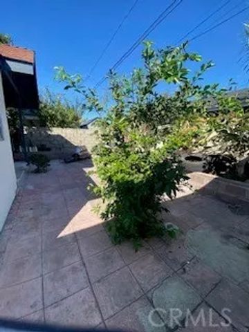 3500 Easy Avenue, Long Beach, CA 90810