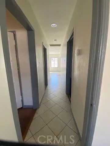 3500 Easy Avenue, Long Beach, CA 90810