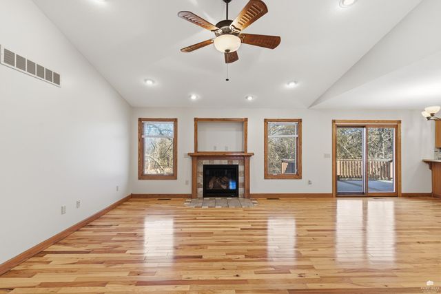 125 Hunter Drive, Manhattan, KS 66503