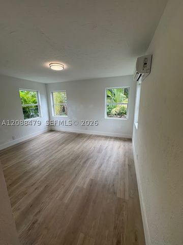 825 S 28th Ave, Hollywood, FL 33020