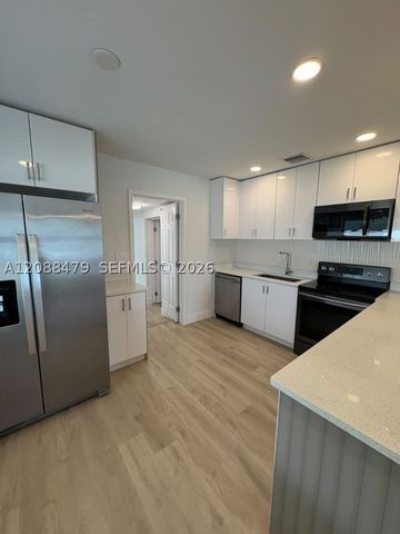 825 S 28th Ave, Hollywood, FL 33020