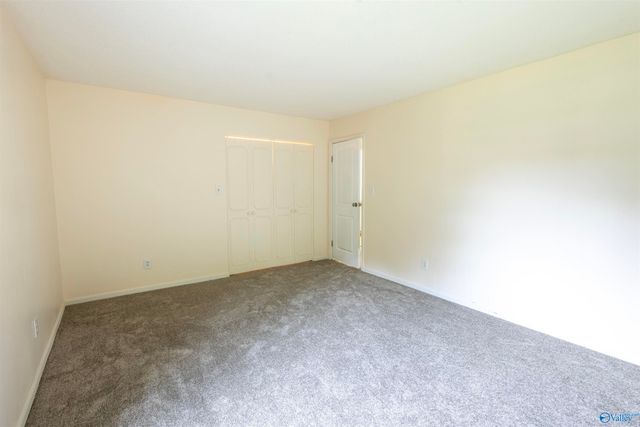 2505 Burningtree Drive SE, Decatur, AL 35603