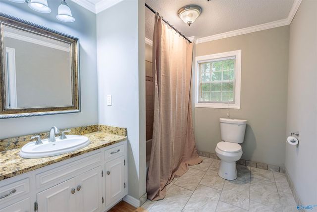 2505 Burningtree Drive SE, Decatur, AL 35603
