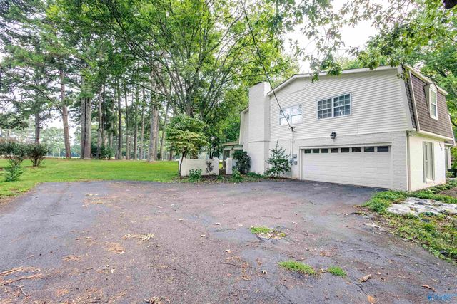 2505 Burningtree Drive SE, Decatur, AL 35603