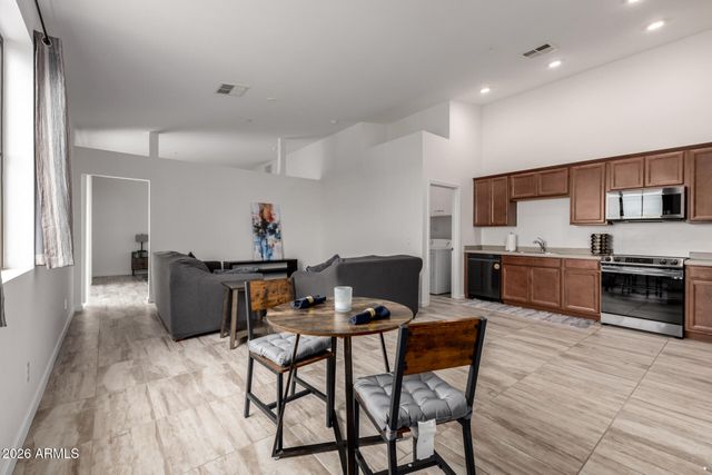 3900 E BASELINE Road 167, Phoenix, AZ 85042