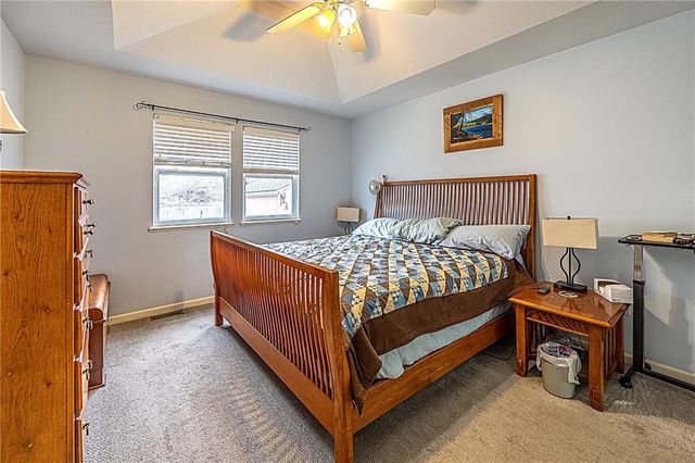 208 W 2nd Street, Garden City, MO 64747