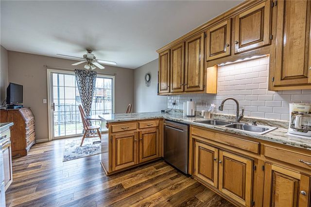 208 W 2nd Street, Garden City, MO 64747