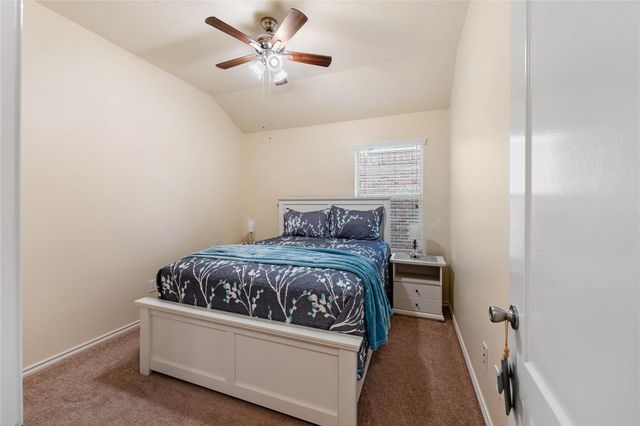 9830 Lynette Falls Drive, Houston, TX 77095