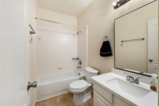 9830 Lynette Falls Drive, Houston, TX 77095