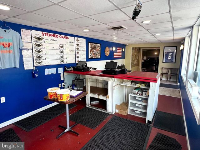 7100 SOLLERS POINT RD, Dundalk, MD 21222