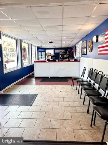 7100 SOLLERS POINT RD, Dundalk, MD 21222