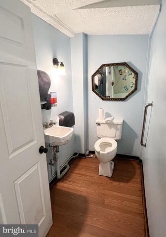 7100 SOLLERS POINT RD, Dundalk, MD 21222