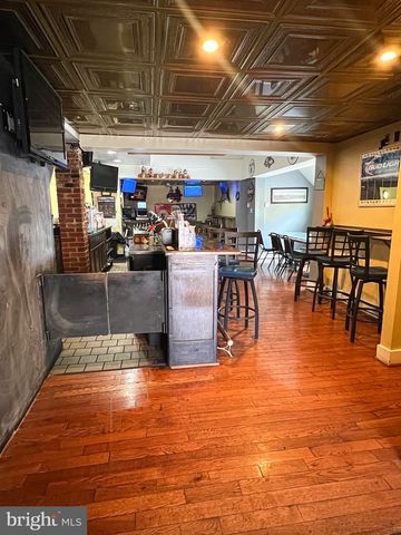 7100 SOLLERS POINT RD, Dundalk, MD 21222