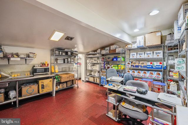 7100 SOLLERS POINT RD, Dundalk, MD 21222