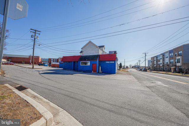 7100 SOLLERS POINT RD, Dundalk, MD 21222