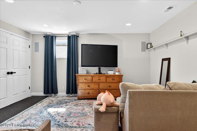 1264 Royal Ave, Louisville, KY 40204