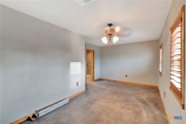 52 N Old Bloomington Road, Victoria, TX 77905